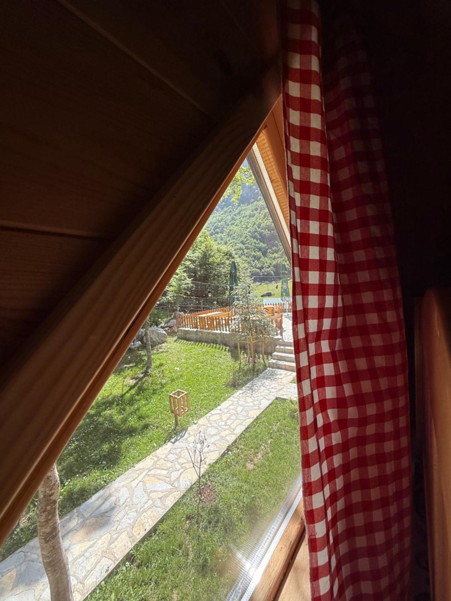 Villa Wildbeauty Grebaje Vuthaj Exterior foto